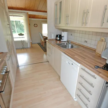 Yari - 250m From The Sea By Interhome Koge
